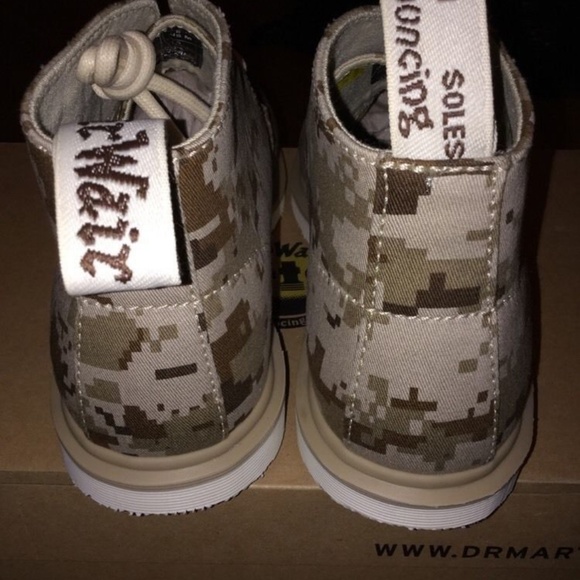 Dr Martens Nixon Desert Camo Boot Men Sz 8/Women 9 main image 6